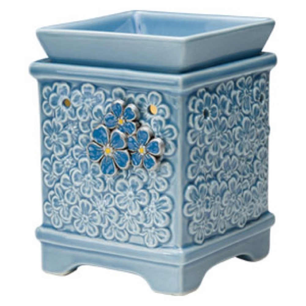 NWOT Scentsy Warmer